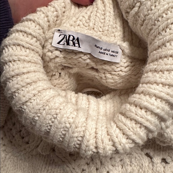 Zara oversized Turtleneck Pom Pom Cable Knit Sweater - Picture 7 of 10